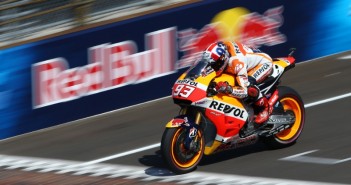 ผล Indianapolis GP 2015 Repsol Honda VS Movistar Yamaha สุดมันส์ Marquez-RedBull-Indy-GP-2015
