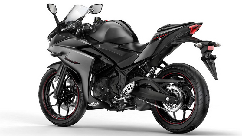 2016-Yamaha-R3_13