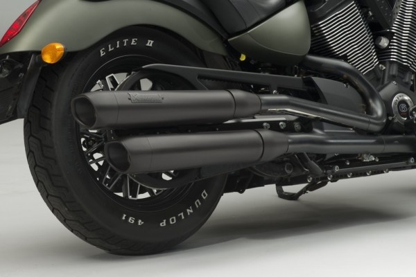 Akrapovic-Victory-Gunner_3
