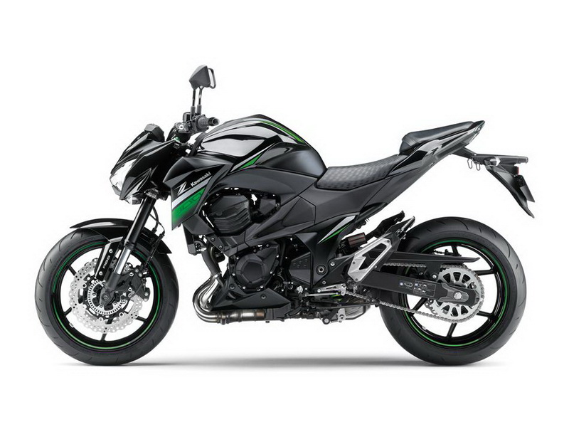 2016-Kawasaki-Z800-Metallic-Spark-Black-Flat-Ebony_2