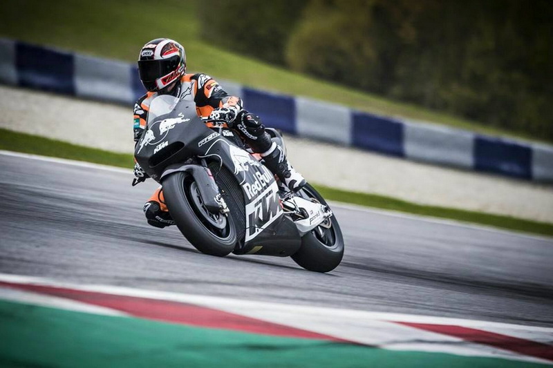 KTM-RC16-MotoGP-Bike_07