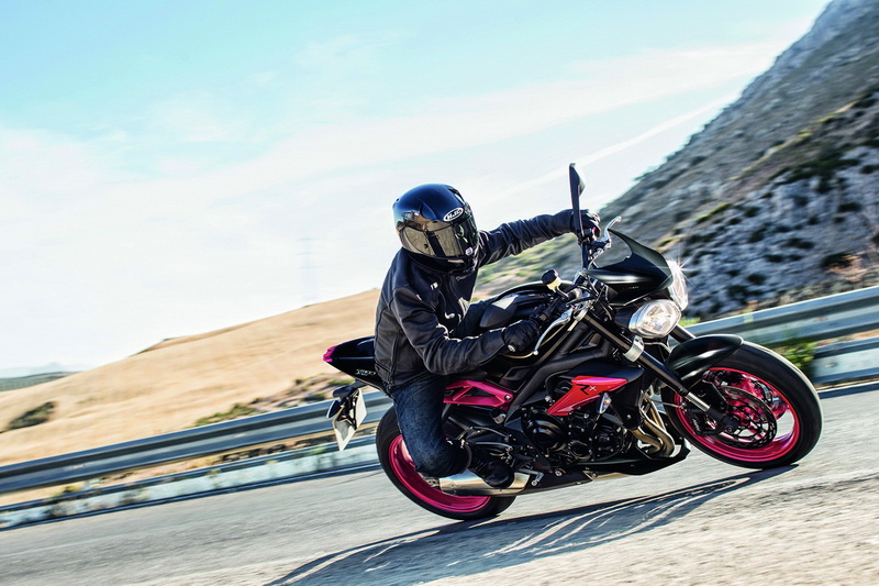 Triumph-Street-Triple-RX-black_1