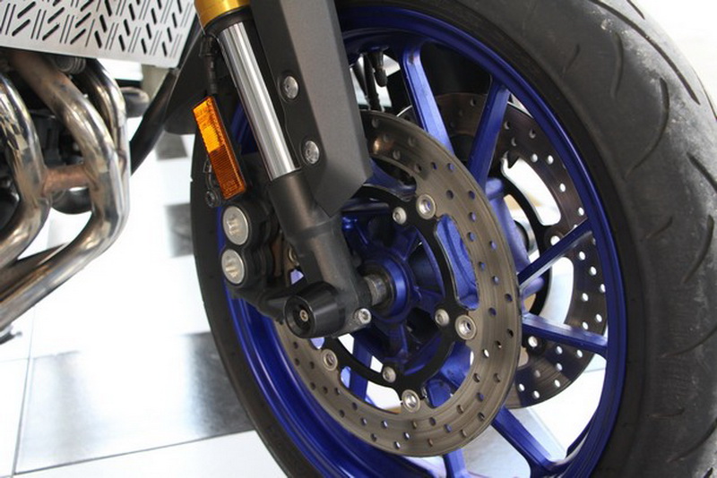 2014-Yamaha-FZ-09_6_resize