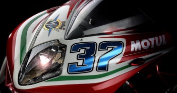MV Agusta เตรียมลงแข่ง Moto2 ปี 2019 ร่วมกับ Forward Racing Team และ Suter 2017-mv-agusta-f3-rc_03