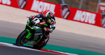 Rea, Sykes เร็วสุดซ้อมวันแรก FP3 2018 Donington Rea-2017-Portimao