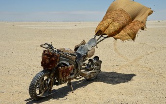 mad_max_fury_road_moto_frd-28085