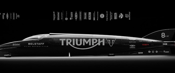 2015-Triumph-Rocket-Streamliner_2