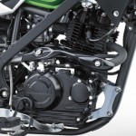 2015-Kawasaki-Dtracker-150_12