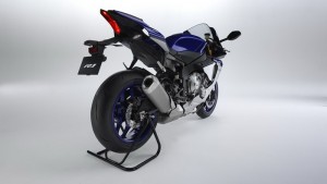 2015-Yamaha-R1