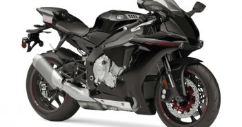 2015-Yamaha-YZF-R1-Black