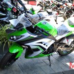 2016-Kawasaki-ER6n-Ninja300-DTX-X_14