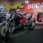 Diavel Carbon Red_resize