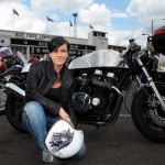 สาวเท่ กับ Cafe Racer