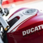 2016-Ducati-Monster-1200-R-still-21_resize