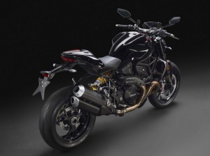 2016-Ducati-Monster-1200-R-studio-02_resize