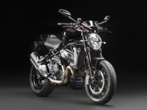 2016-Ducati-Monster-1200-R-studio-04_resize