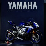 2016-WSBK-Yamaha-R1_2