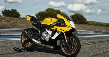 2016 Yamaha R1 Speed Block รุ่นพิเศษเฉลิมฉลอง 60 ปี พร้อมภาพชุดใหญ่ 2016-Yamaha-R1-Speed-Block_21