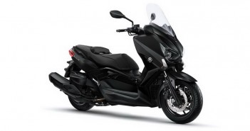 2016-Yamaha-X-MAX-400-IRON-MAX-EU-Liquid-Darkness-Studio-001_resize