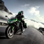 2016-kawasaki-Ninja1000-4