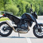 2016-ktm-duke-690-Pre-1st-photos_01