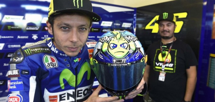 Valentino-Rossi-AGV-Pista-2015-Misano_2