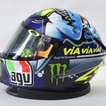 Valentino-Rossi-AGV-Pista-2015-Misano_4