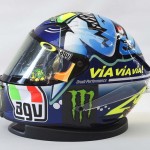 Valentino-Rossi-AGV-Pista-2015-Misano_4