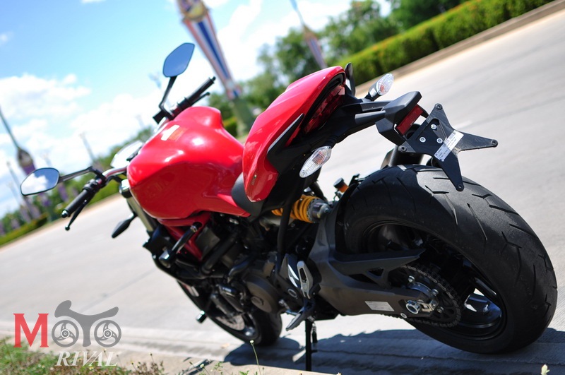 รีวิว-Ducati-Monster-821-(M821)_15