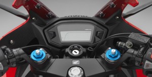 2016-Honda-CBR500R_10