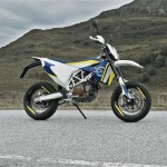 2016-Husqvarna-701-Supermoto