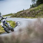 2016-Husqvarna-701-Supermoto_4