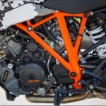 2016-KTM-1290-Super-Duke-GT-1st-Photos_13_resize