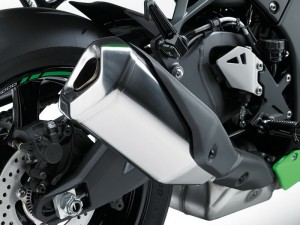2016-Kawasaki-ZX-10R-More-Detail_15