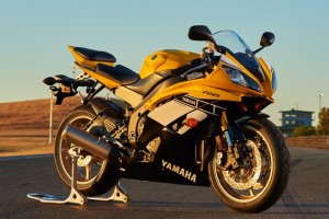 2016-Yamaha-R1-R6-60th-anniversary