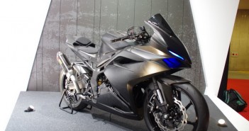 โหดสุดใน 250cc CBR250RR ให้โช้ค Ohlins, ไฟบอกเกียร์, Engine Map (2015 Tokyo Motor Show) CBR250RR-2015-Tokyo-Motor-Show-TMCBlog_01