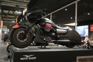 Moto-Guzzi-MGX21