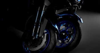 Yamaha-Tease-New-3-Wheel-Concept-2015-Tokyo-Motor-Show_1