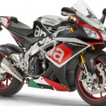 2015-Aprilia-RSV4_5