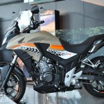 2016-Honda-CB500X-Preview_23