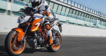 2016-KTM-Super-Duke-R-Special-Edition_2