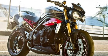 เปิดตัว 2016 Triumph Speed Triple S, R ตั๊กแตนยักษ์ปรับโฉม (สื่อนอกคาดเริ่มต้น 5.52 แสน) 2016-Triumph-Speed-Triple-Reveal_01