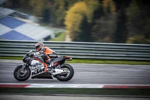 KTM-RC16-MotoGP-Bike_10