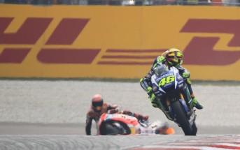 VR46-Marquez93-Sepang-Crash