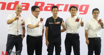 AP-Honda-Racing-Thailand-WorldGP (1)