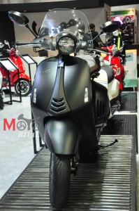 Vespa-946-Emporio-Armani-Motor-Expo-2015_09