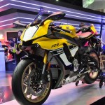Yamaha-R1-SpeedBlock-Motor-Expo-2015 (3)
