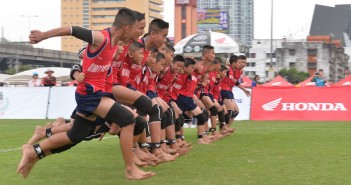 ร.ร.วัดป้อมวิเชียรโชติการาม แชมป์ สพฐ.-เอ.พี.ฮอนด้า วิ่ง 31 ขาสามัคคี สนามภาคกลาง AP-Honda-วิ่ง31ขา_1