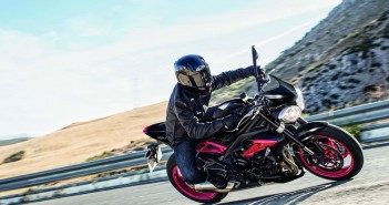 Triumph-Street-Triple-RX-black_1