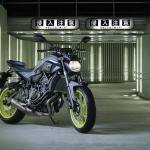 2016-Yamaha-MT-07-Night-Fluo_01